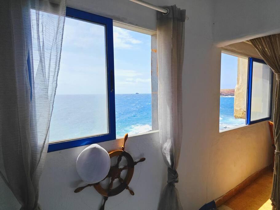 La Casa Con Terraza Privada Sobre El Mar Βίλα Telde Εξωτερικό φωτογραφία