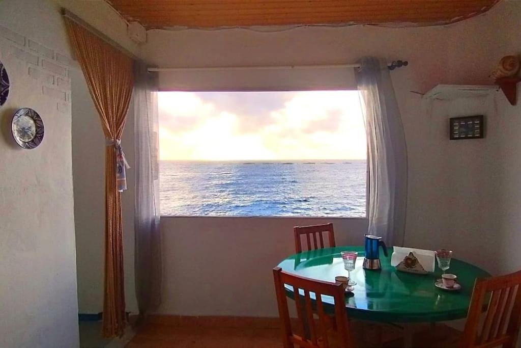 La Casa Con Terraza Privada Sobre El Mar Βίλα Telde Εξωτερικό φωτογραφία